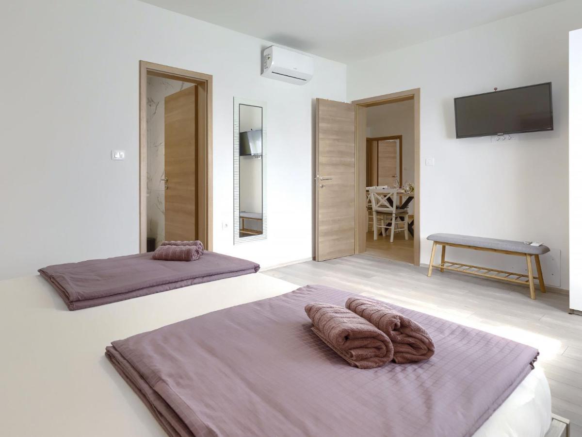 Holiday Home Casa Gverino By Interhome Plomin Eksteriør bilde